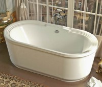 Oval Center Drain Freestanding Bath with Decorative Rim