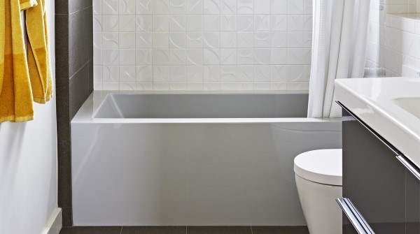 Citrine Alcove Solid Surface Bath